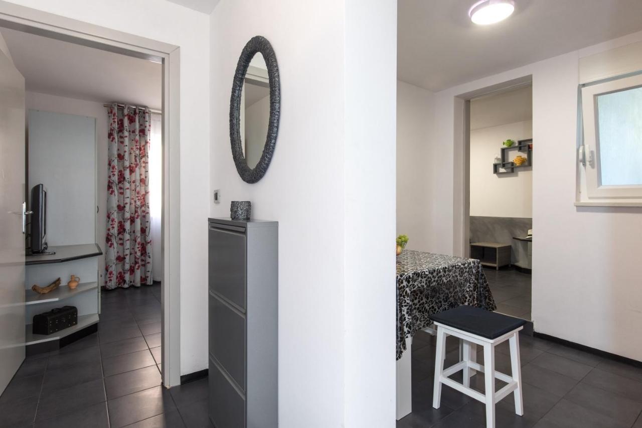 Apartment Alida クルク エクステリア 写真